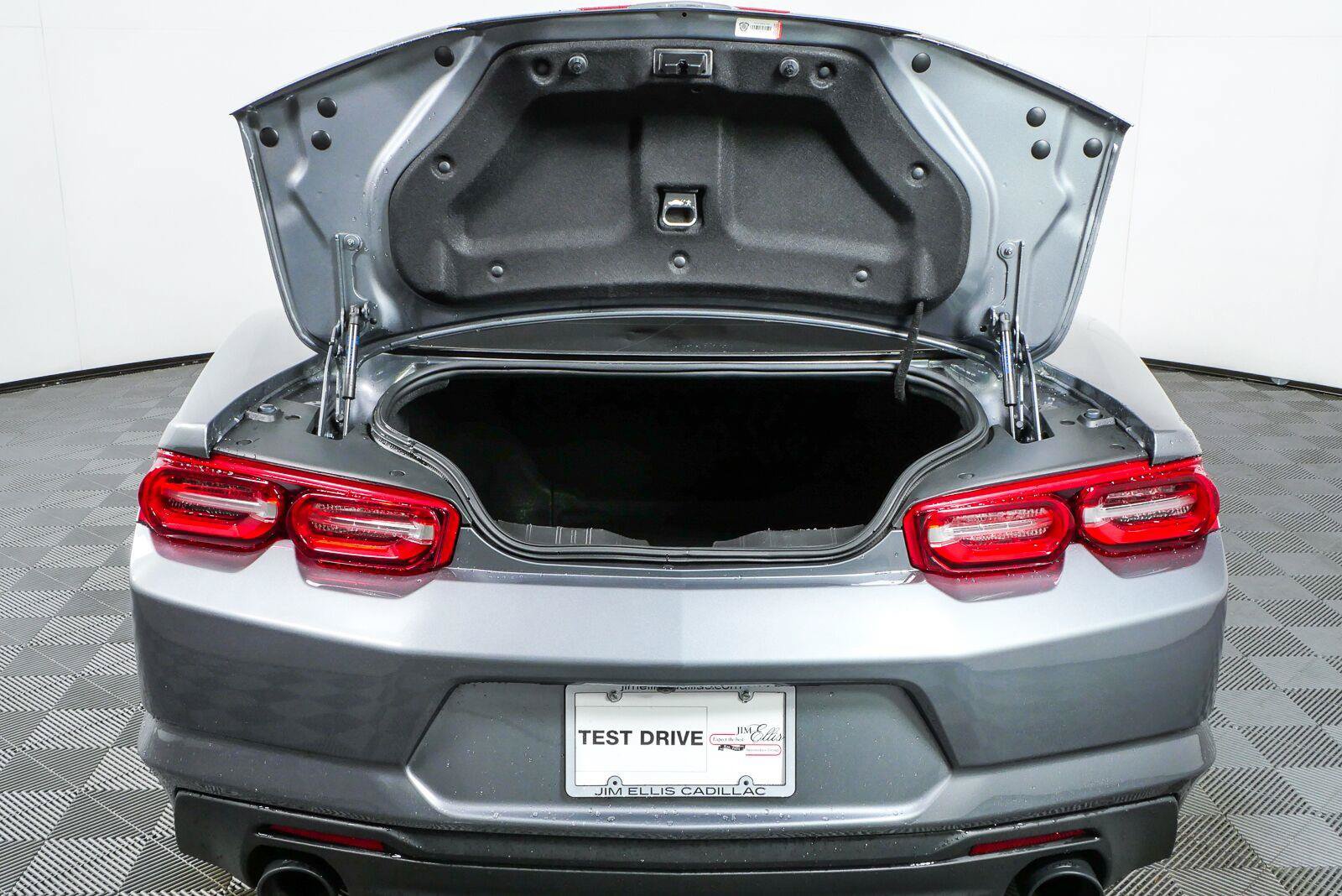 Used 2021 Chevrolet Camaro LT RWD image 26