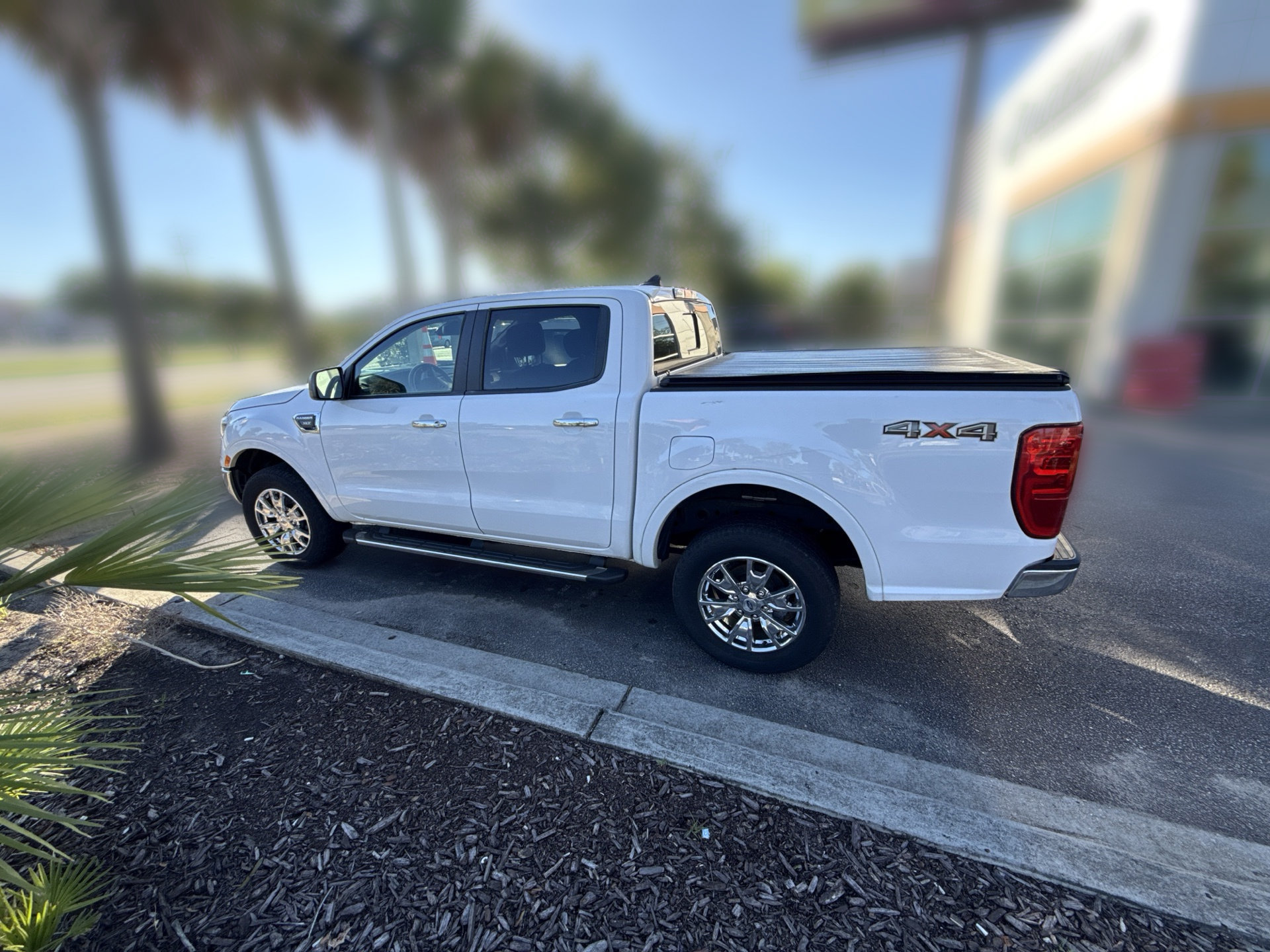 Used 2020 Ford Ranger XLT w/ Equipment Group 302A Luxury AWD/4WD image 8