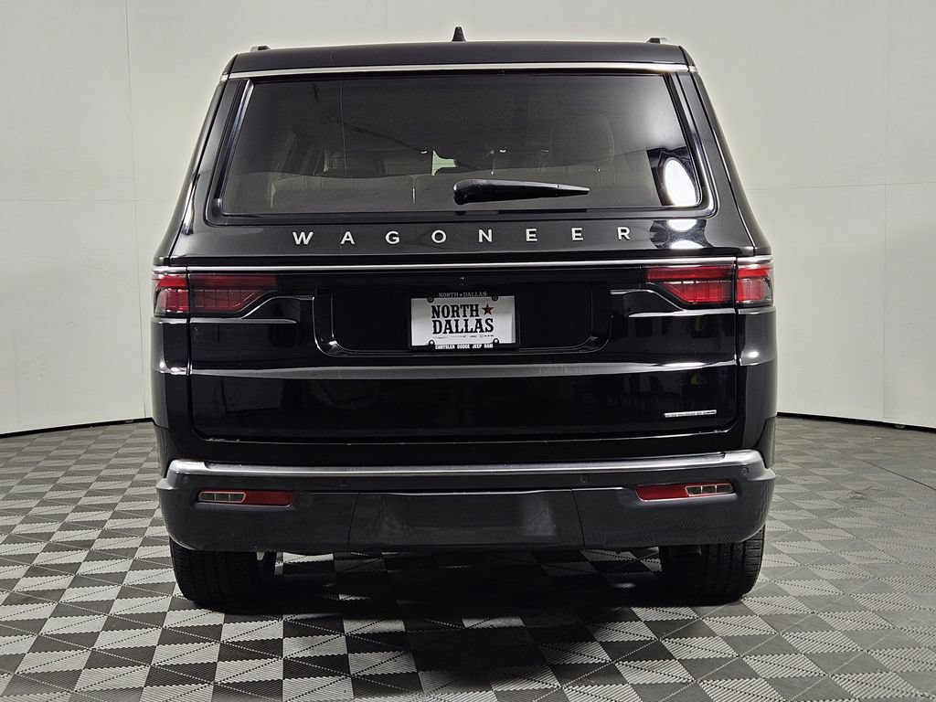Used 2022 Jeep Wagoneer Series II RWD image 3