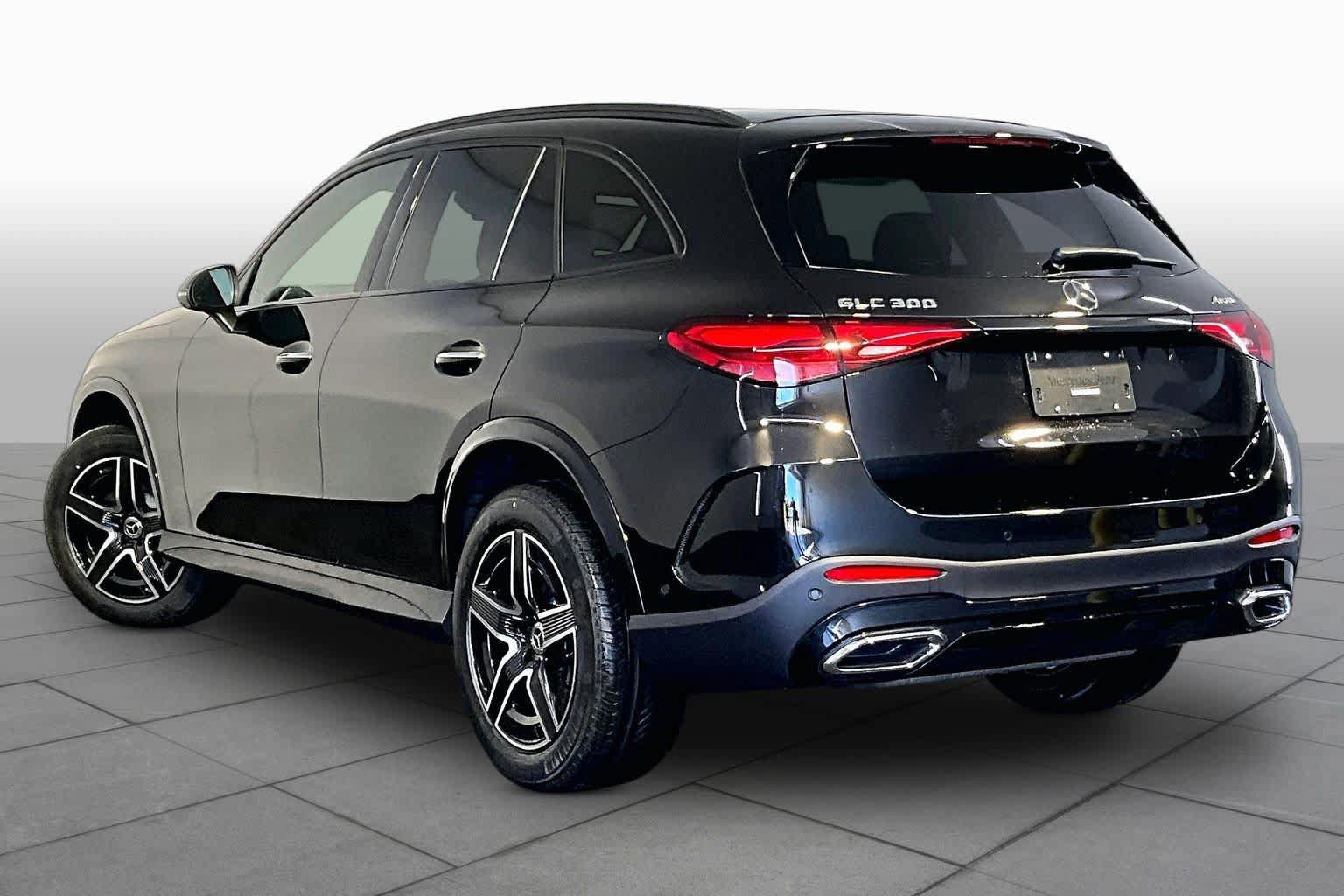 New 2026 Mercedes-Benz GLC 300 4MATIC image 3