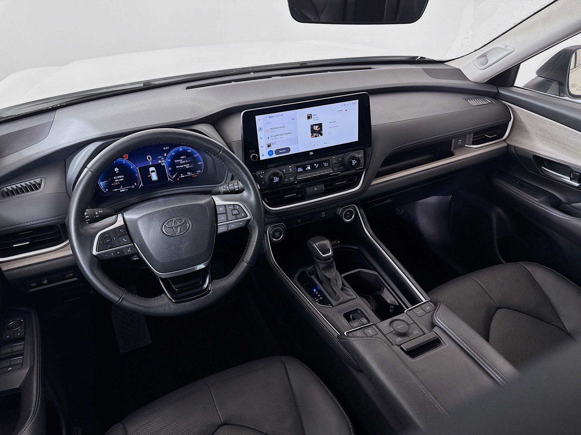 Used 2024 Toyota Grand Highlander Limited image 22