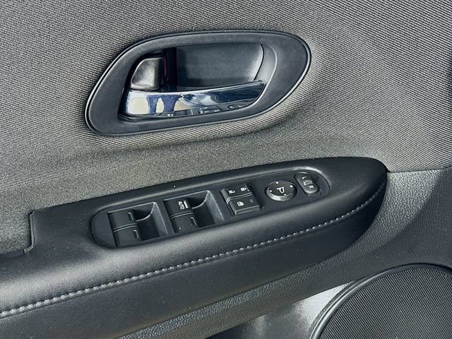 Certified 2022 Honda HR-V LX image 19