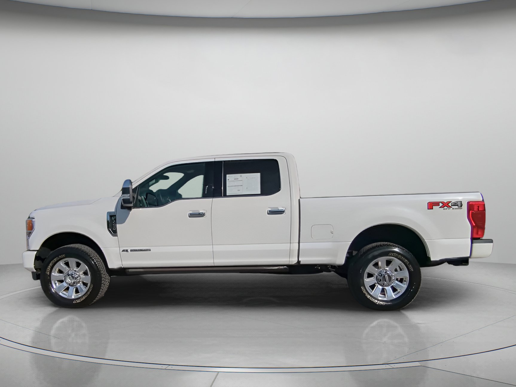 Certified 2022 Ford F250 Platinum w/ FX4 Off-Road Package image 13
