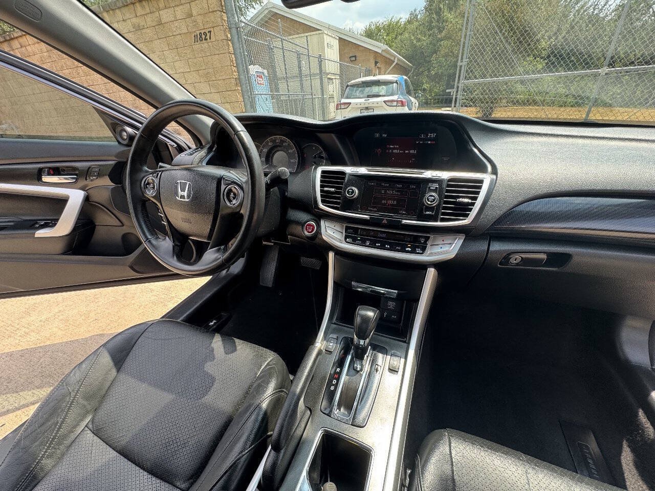 Used 2015 Honda Accord EX-L image 23