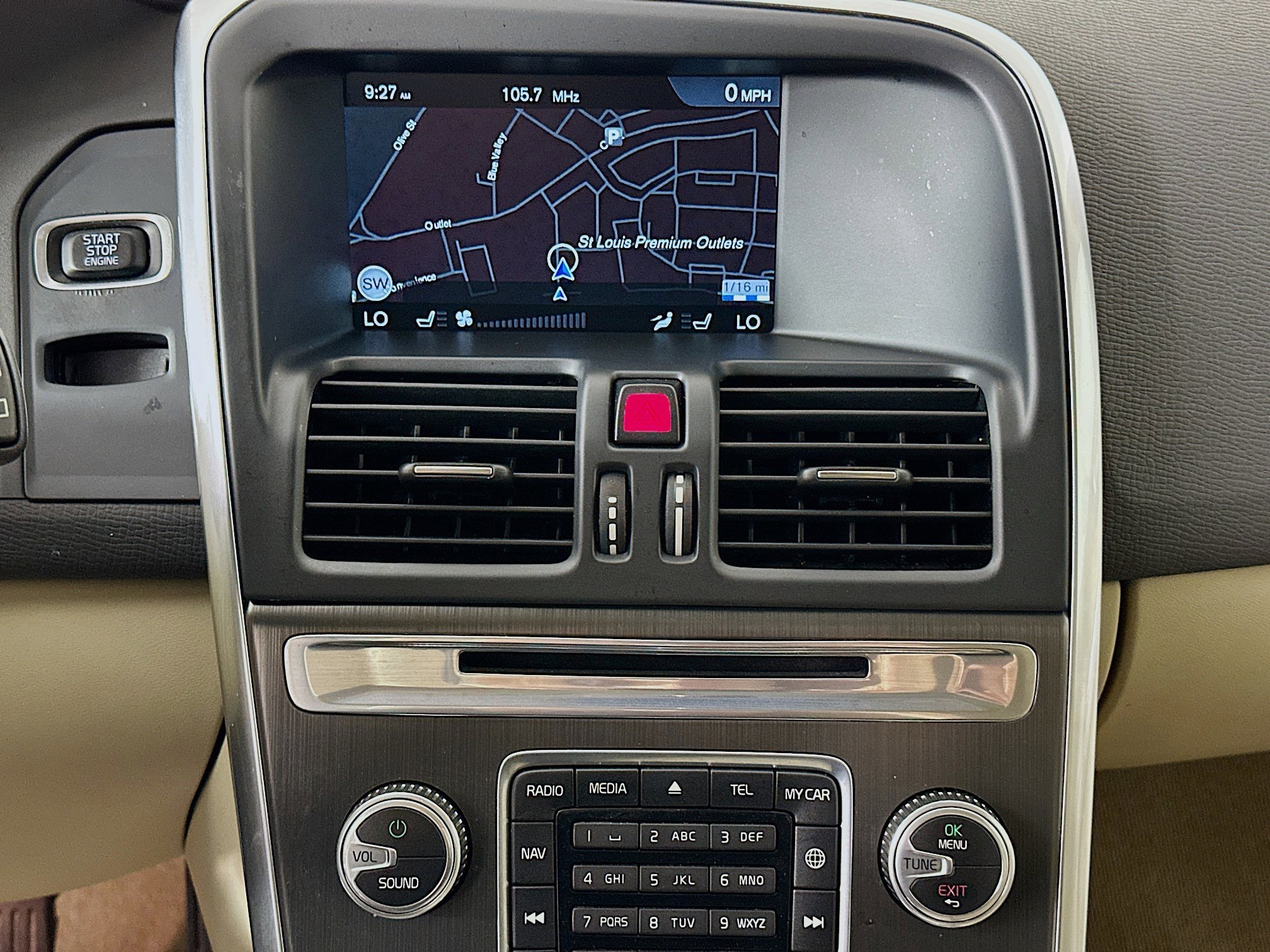 Used 2015 Volvo XC60 T6 image 22