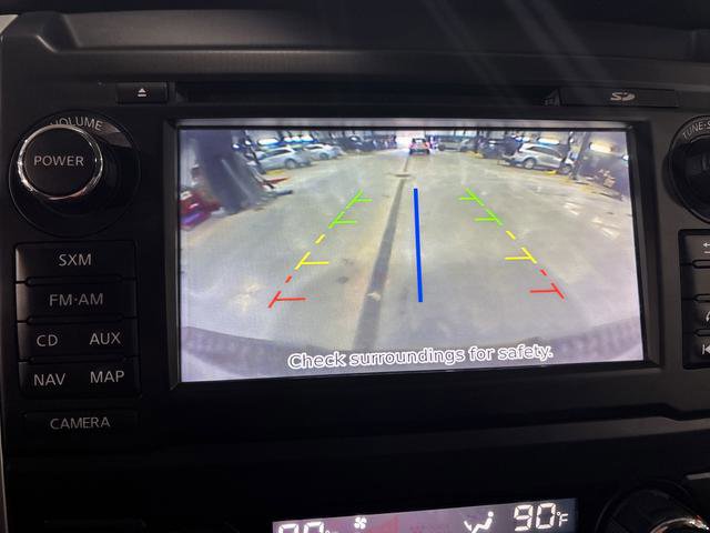 Used 2017 Nissan Titan SV image 10