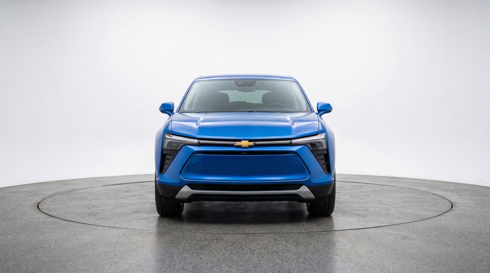 Used 2025 Chevrolet Blazer LT FWD image 2