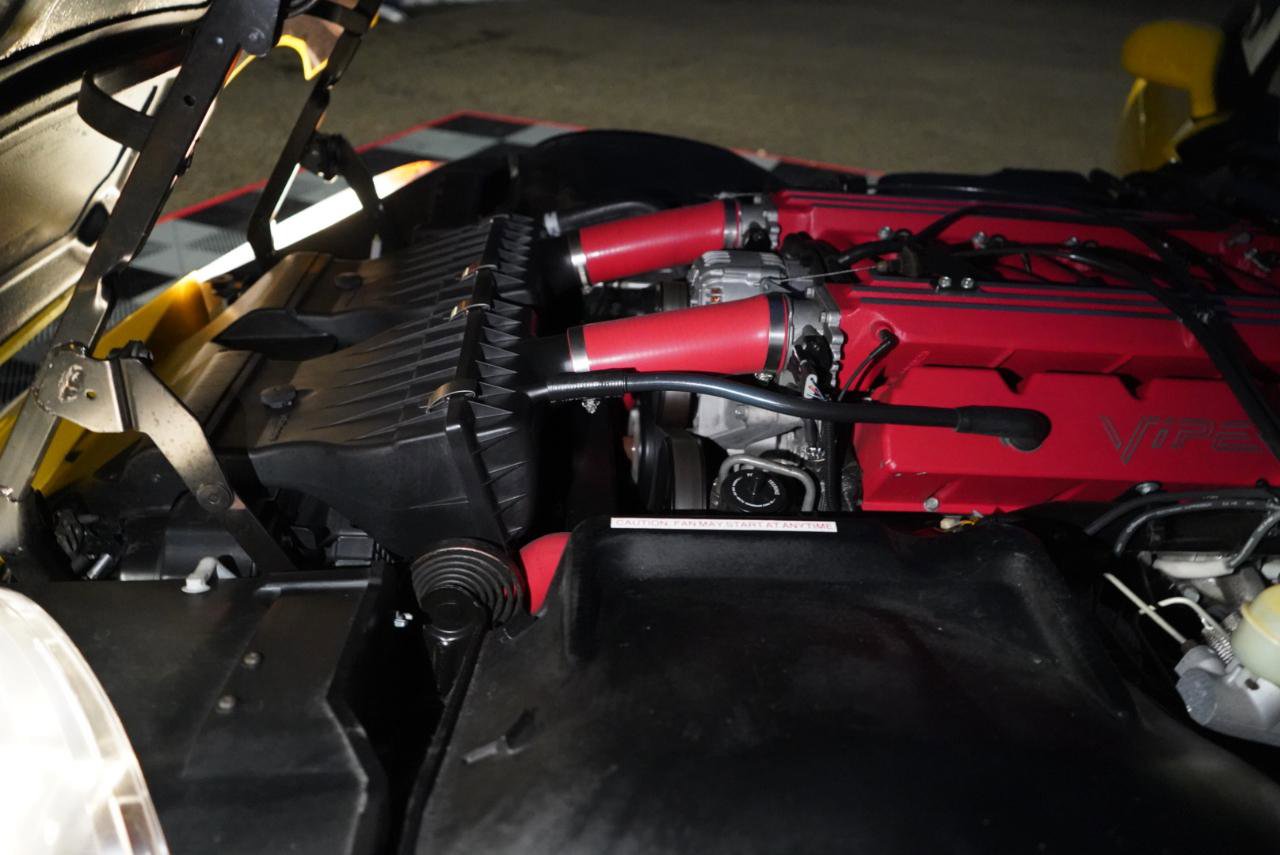 Used 1994 Dodge Viper RT/10 image 76