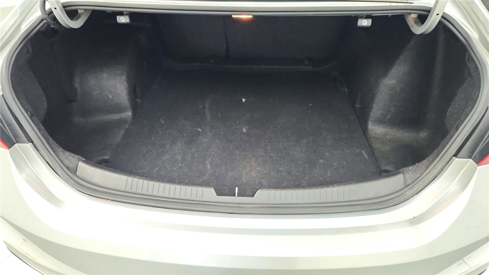 Used 2016 Chevrolet Malibu LT image 20