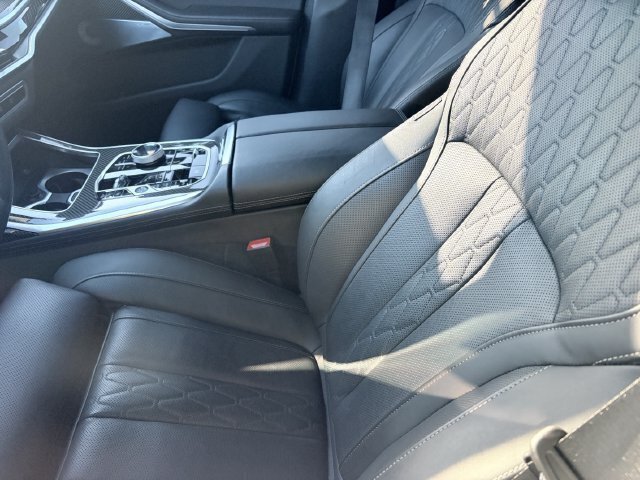 Used 2024 BMW X7 M60i w/ Executive Package AWD/4WD image 5