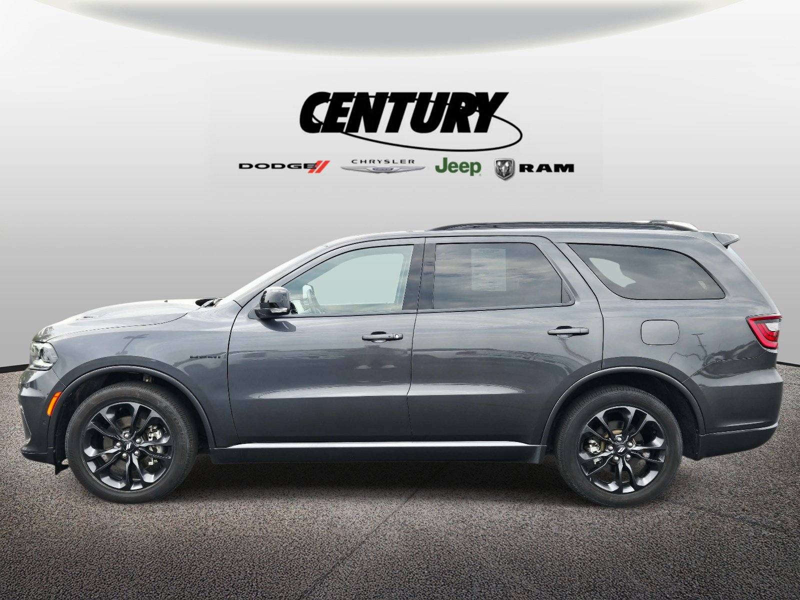 Used 2025 Dodge Durango R/T AWD/4WD image 7