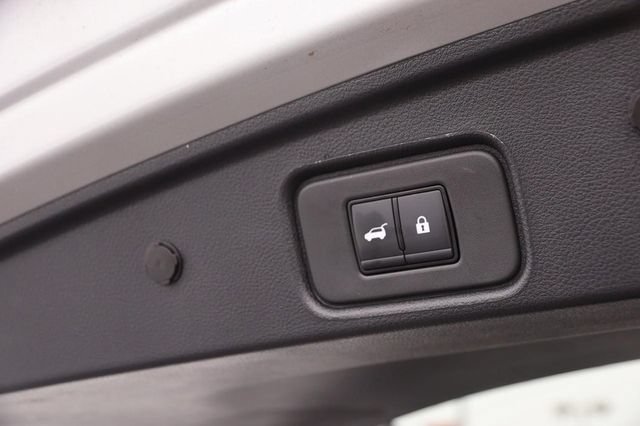 Certified 2025 Nissan Pathfinder SV AWD/4WD image 8