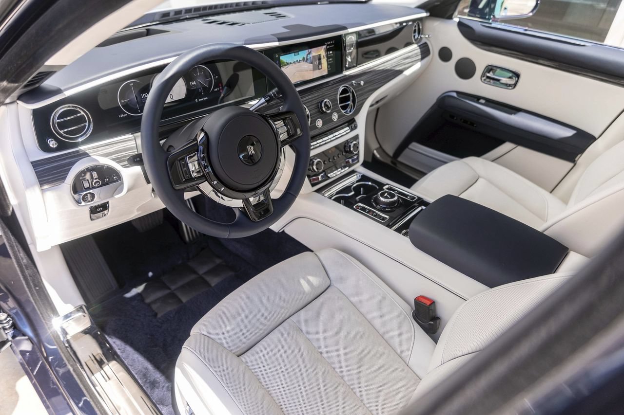 New 2025 Rolls-Royce Ghost AWD/4WD image 24