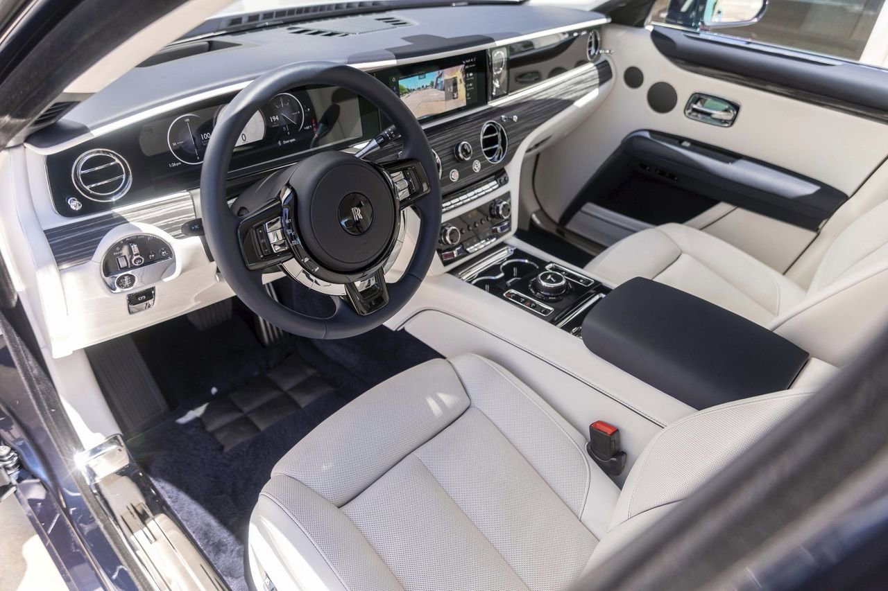 New 2025 Rolls-Royce Ghost AWD/4WD image 24