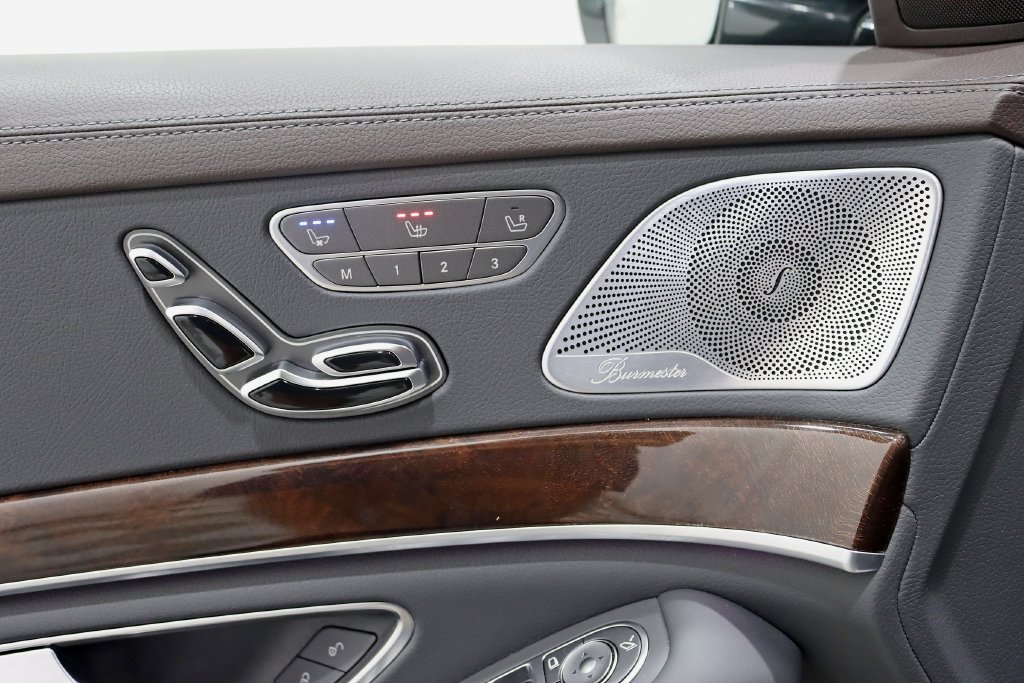 Used 2019 Mercedes-Benz S 560 4MATIC Sedan image 39