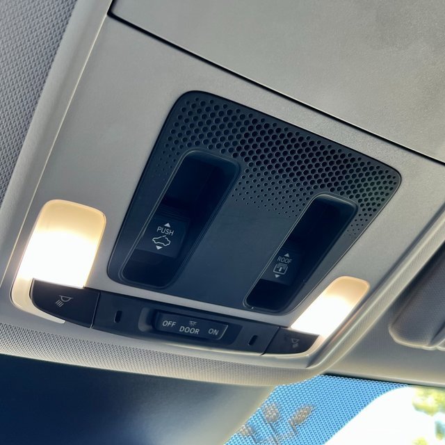 Used 2023 Honda Pilot Elite image 21