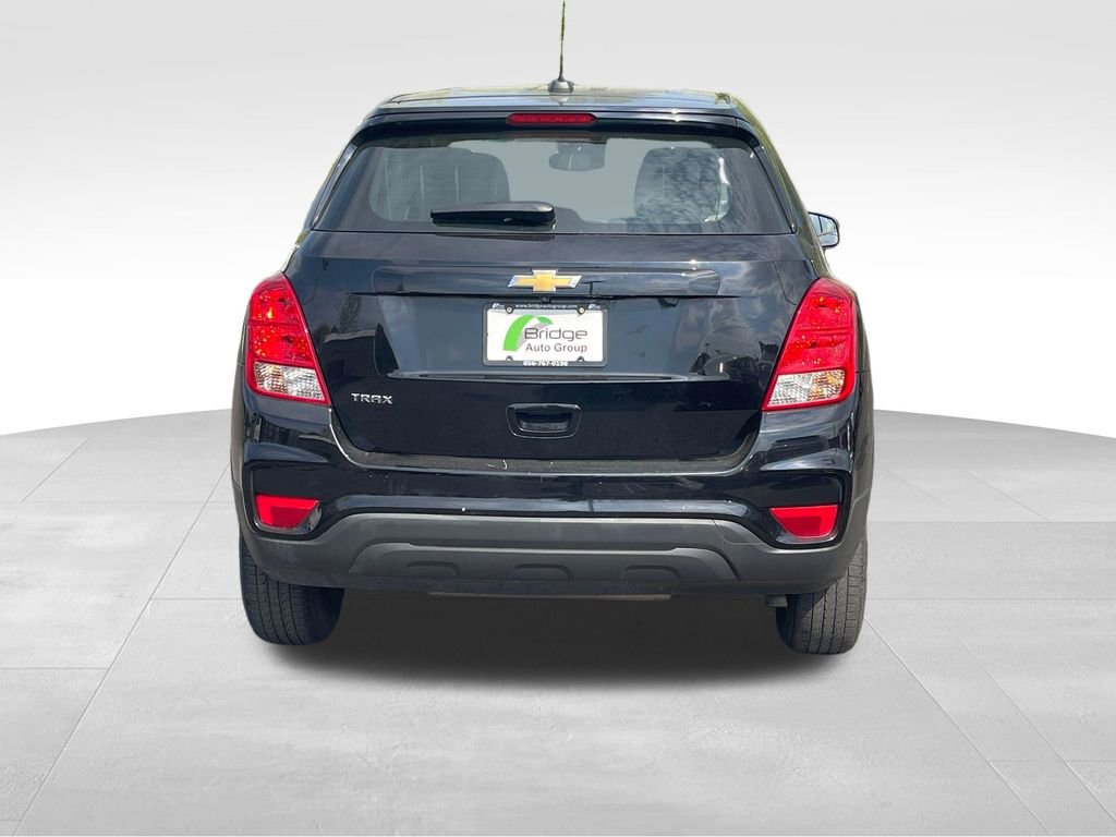 Used 2017 Chevrolet Trax LS FWD image 7