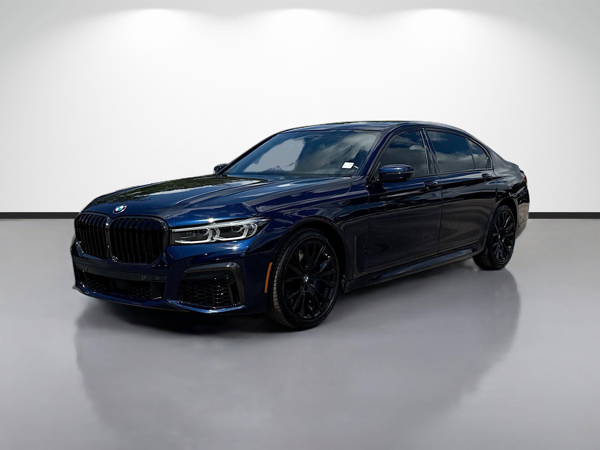 Used 2022 BMW 750i xDrive w/ Executive Package AWD/4WD image 7