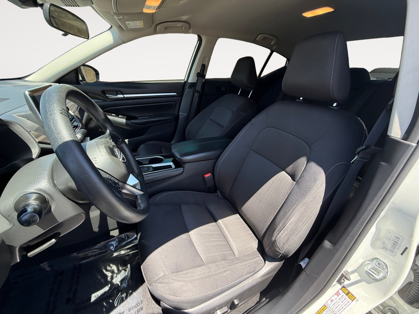 Used 2023 Nissan Altima 2.5 SV FWD image 10