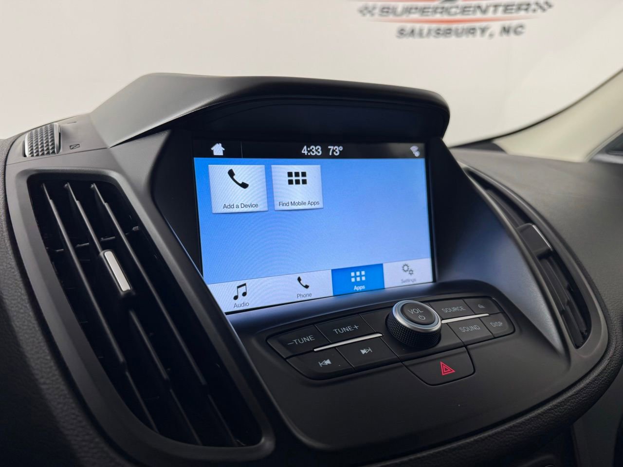 Used 2018 Ford Escape SEL image 18