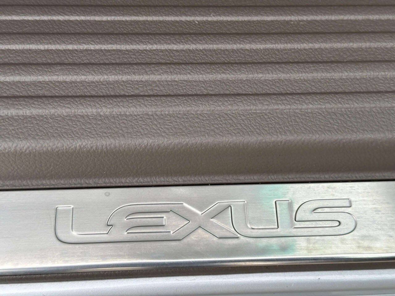 Used 2012 Lexus GX 460 w/ Comfort Plus Pkg AWD/4WD image 24