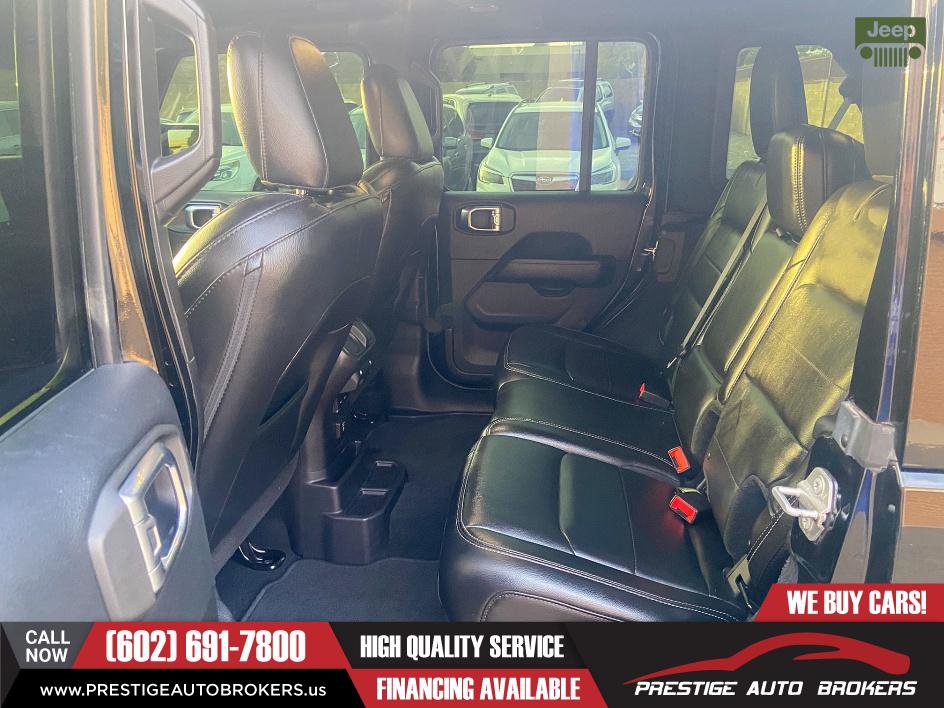 Used 2019 Jeep Wrangler Unlimited Sahara image 17