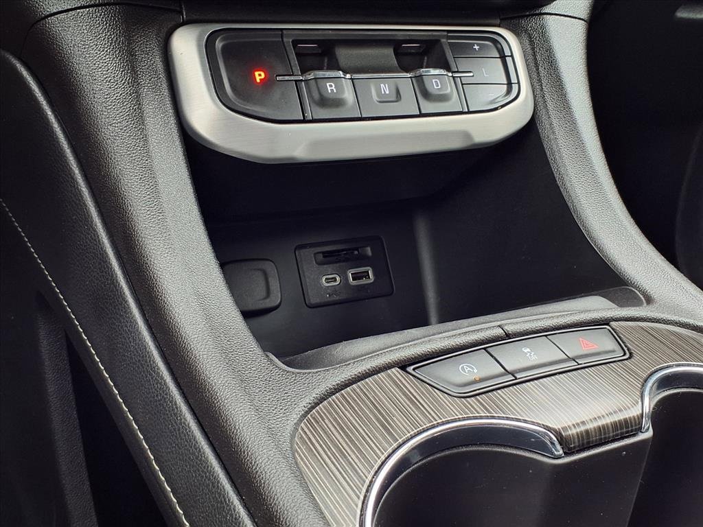 Used 2023 GMC Acadia SLT image 14