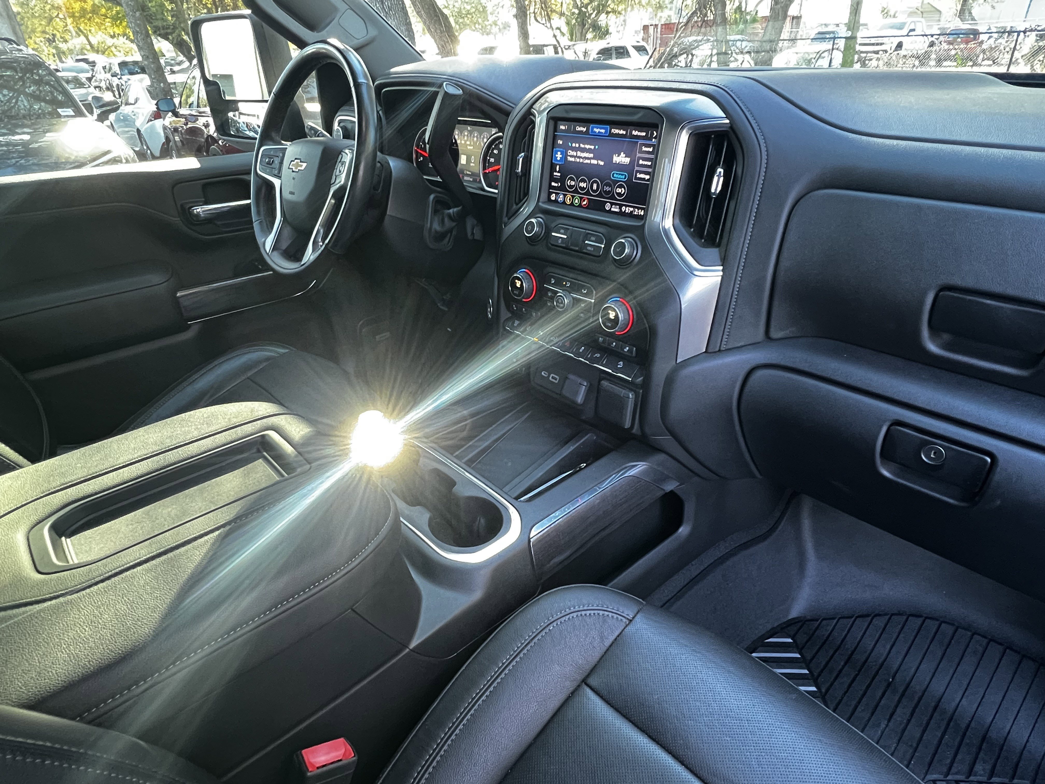 Used 2020 Chevrolet Silverado 2500 LTZ w/ LTZ Premium Package image 48