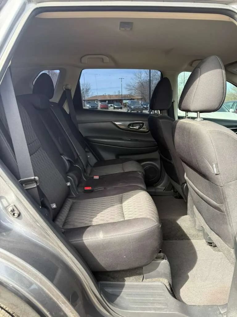 Used 2017 Nissan Rogue S FWD image 26