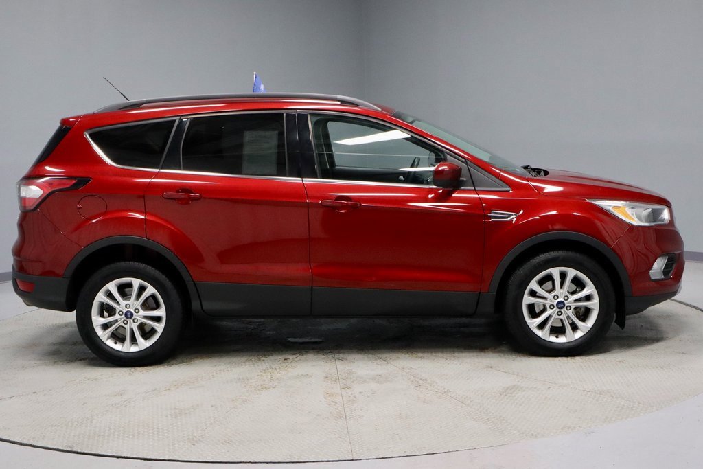 Certified 2018 Ford Escape SE image 11