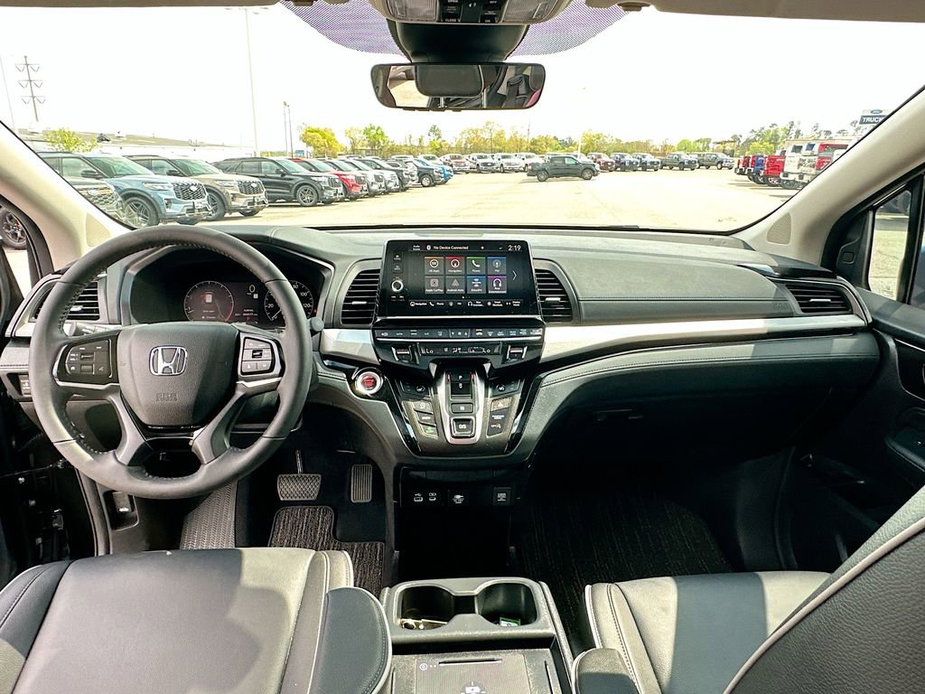Used 2026 Honda Odyssey Touring image 3