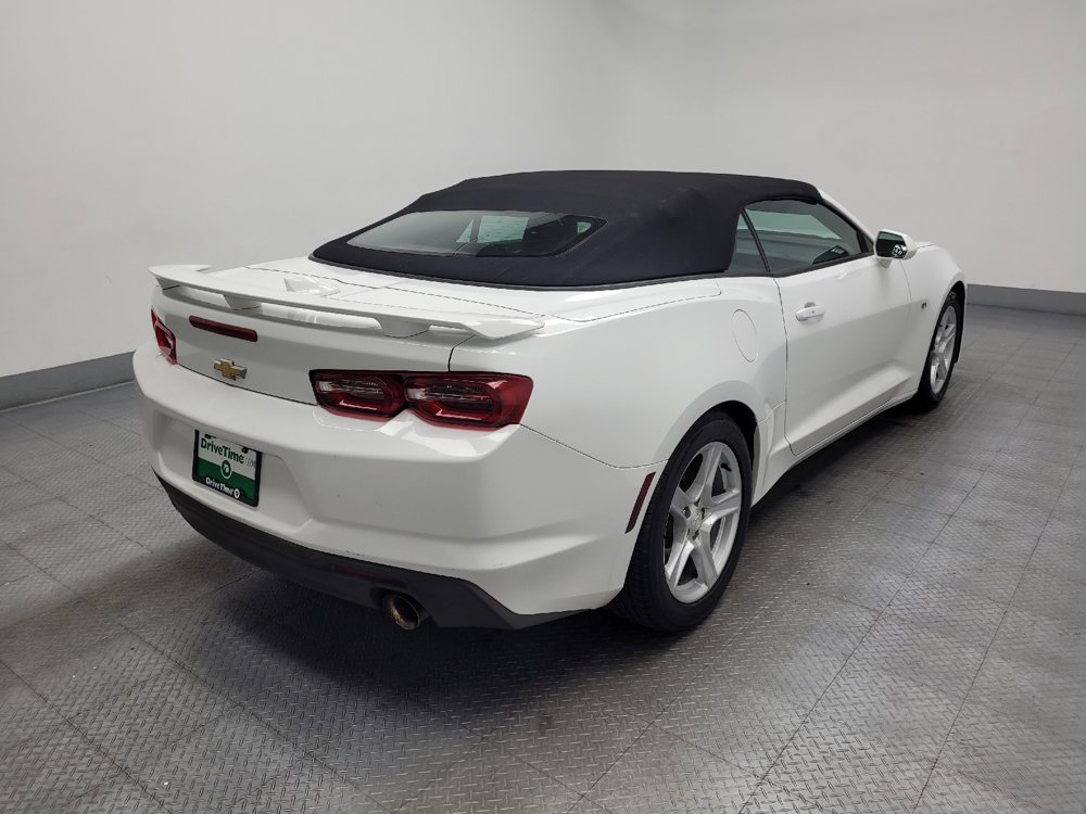 Used 2020 Chevrolet Camaro LT RWD image 9