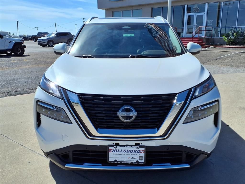Used 2023 Nissan Rogue SL w/ SL Premium Package FWD image 2