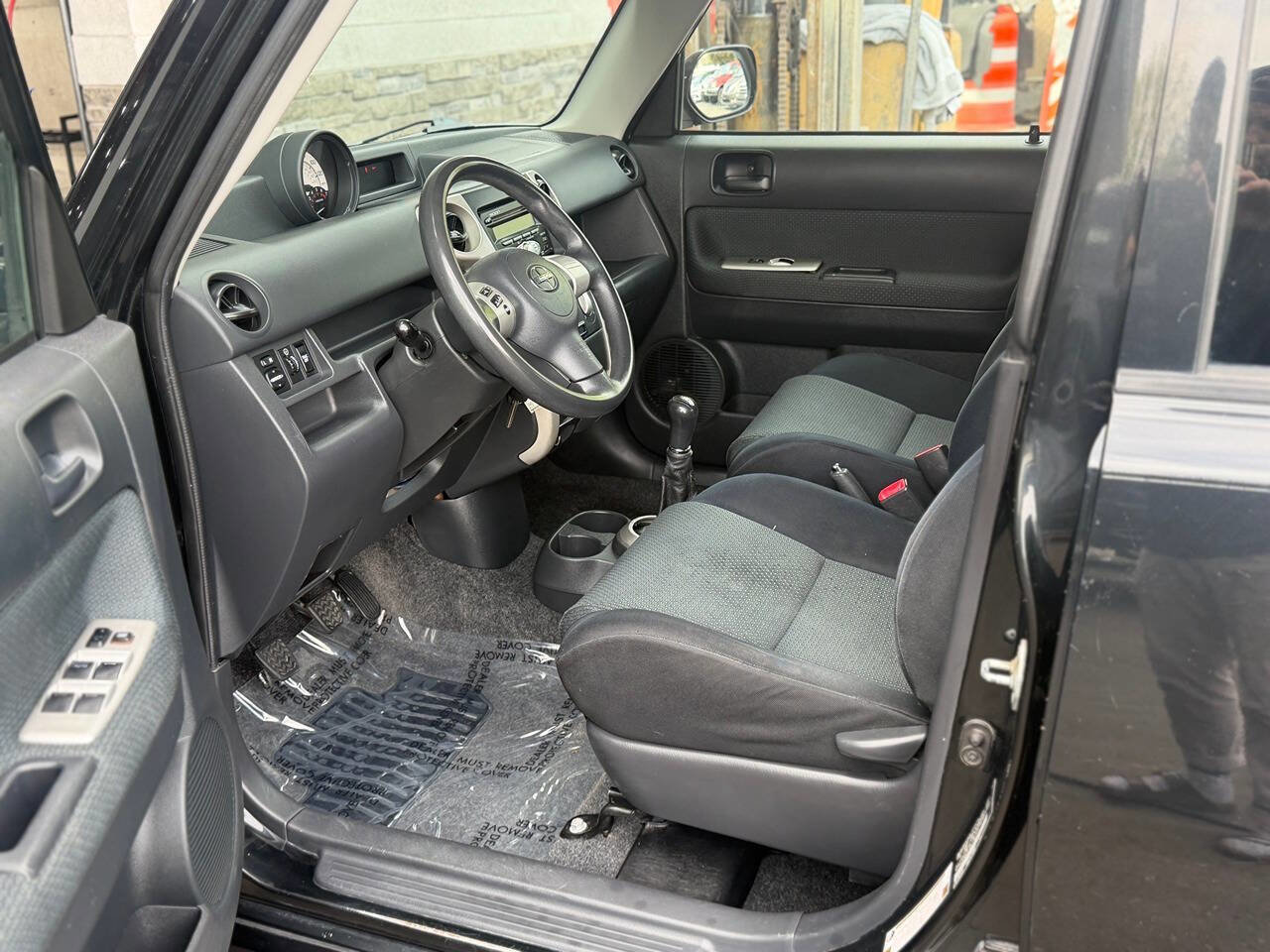 Used 2006 Scion xB image 2