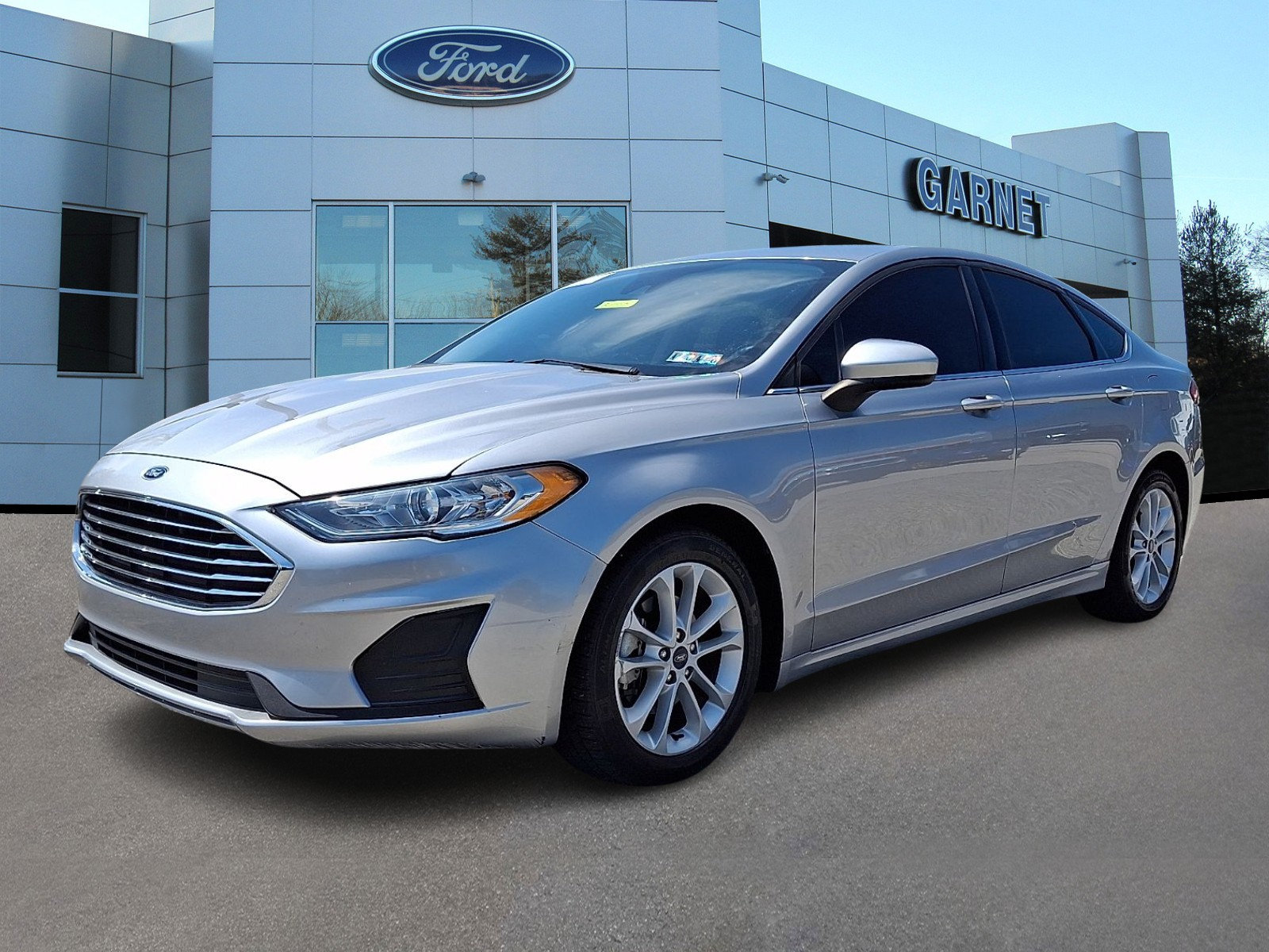 Used 2020 Ford Fusion SE FWD image 4