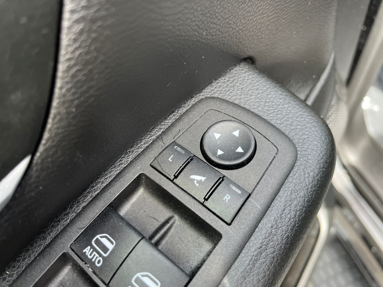 Used 2023 RAM 1500 Big Horn AWD/4WD image 14
