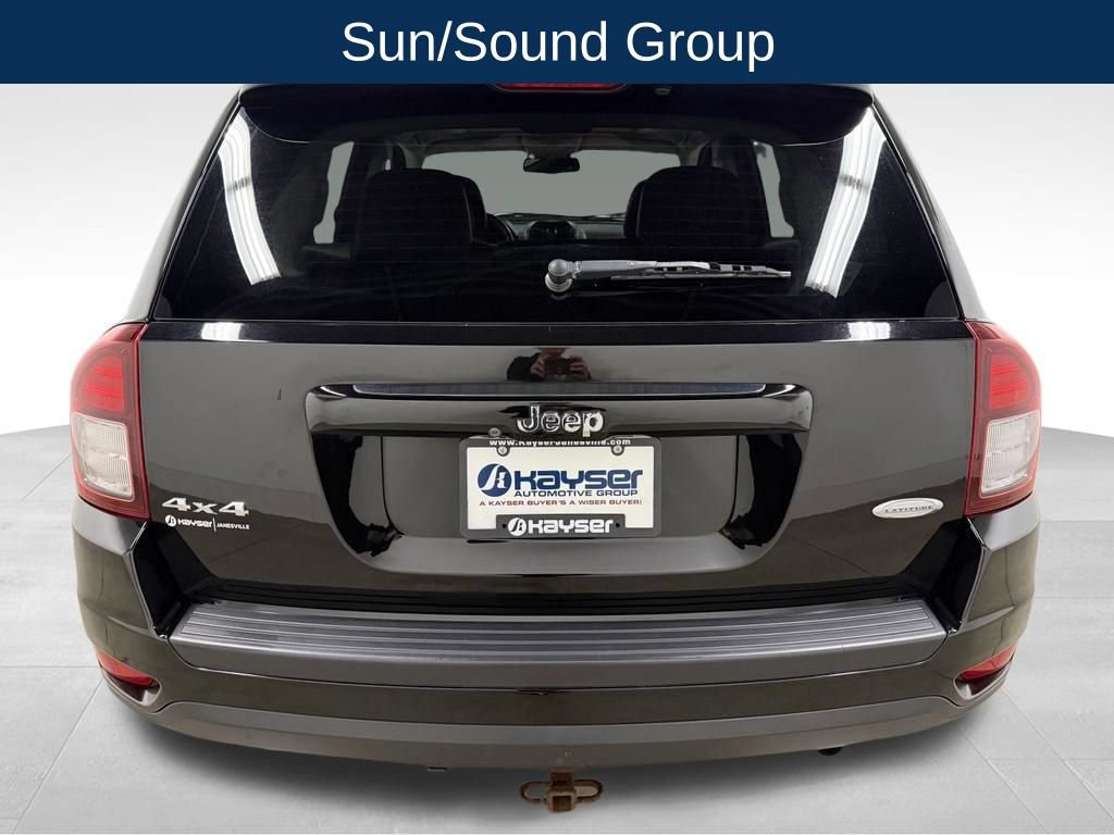 Used 2014 Jeep Compass Latitude w/ Sun/Sound Group AWD/4WD image 4