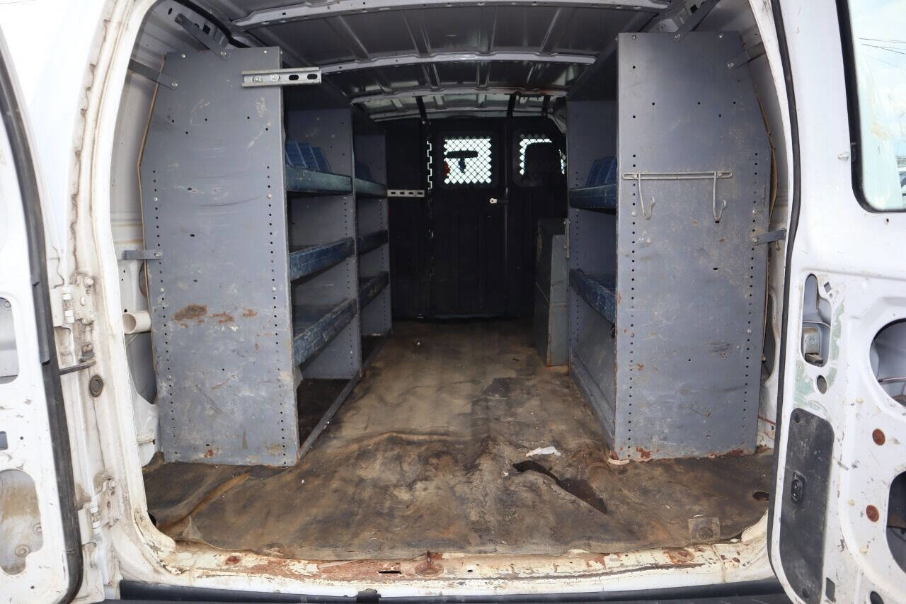 Used 2013 Ford E-250 and Econoline 250 w/ Commercial Cargo Van Pkg RWD image 26