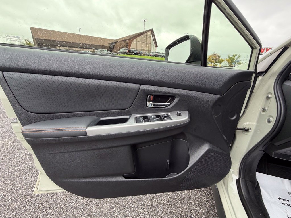 Used 2016 Subaru Crosstrek 2.0i Limited AWD/4WD image 14