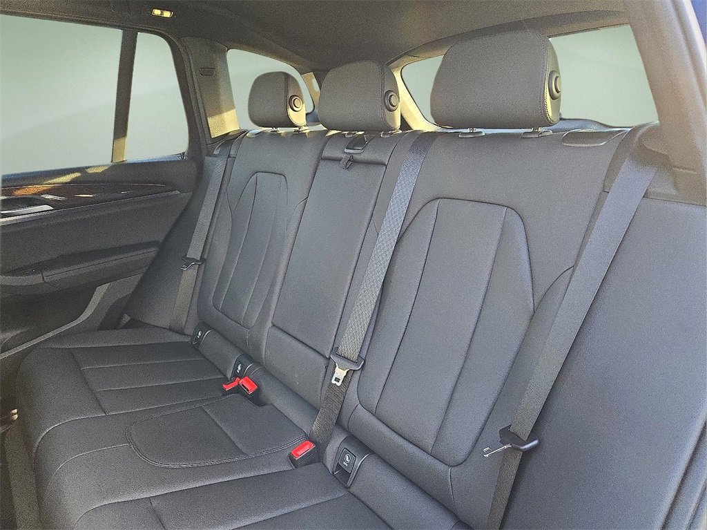 Used 2021 BMW X3 xDrive30i w/ Premium Package image 11