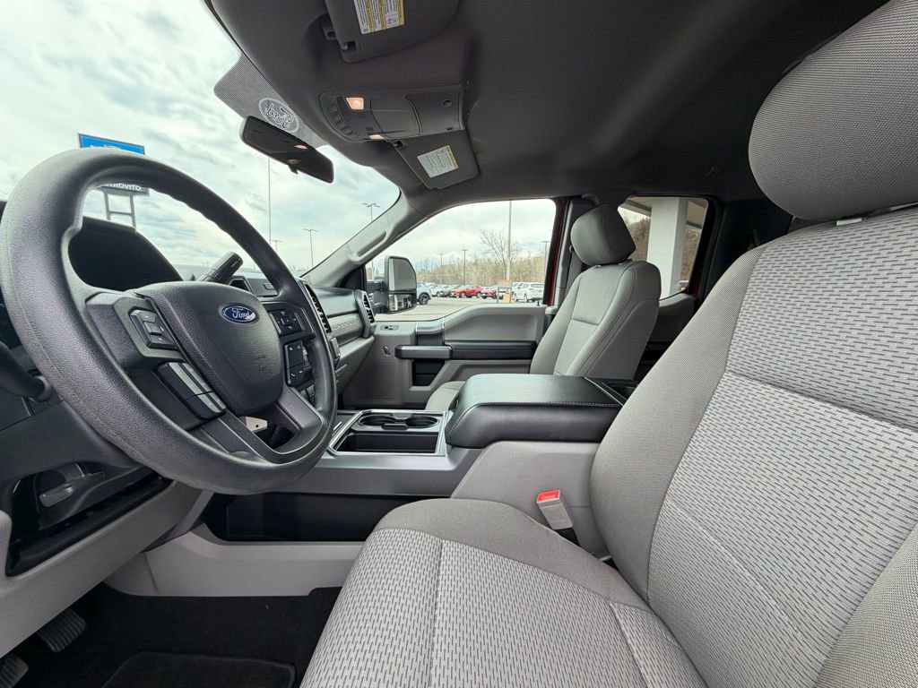Used 2019 Ford F250 XLT w/ XLT Premium Package image 12