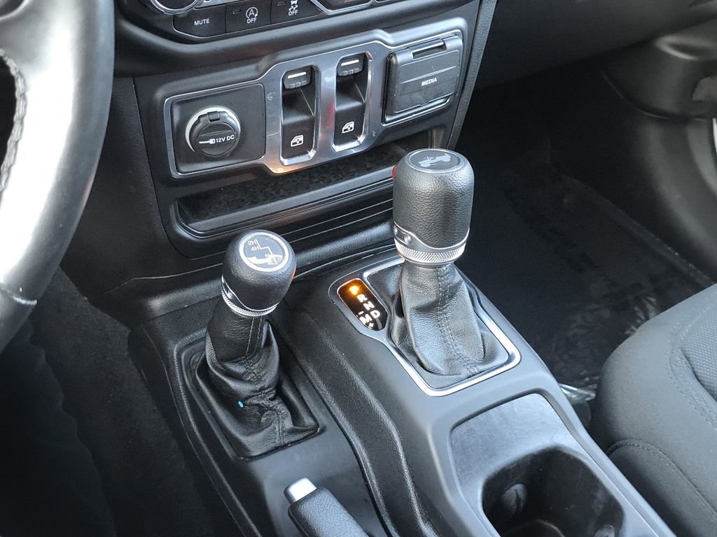 Used 2021 Jeep Wrangler Sport S image 27