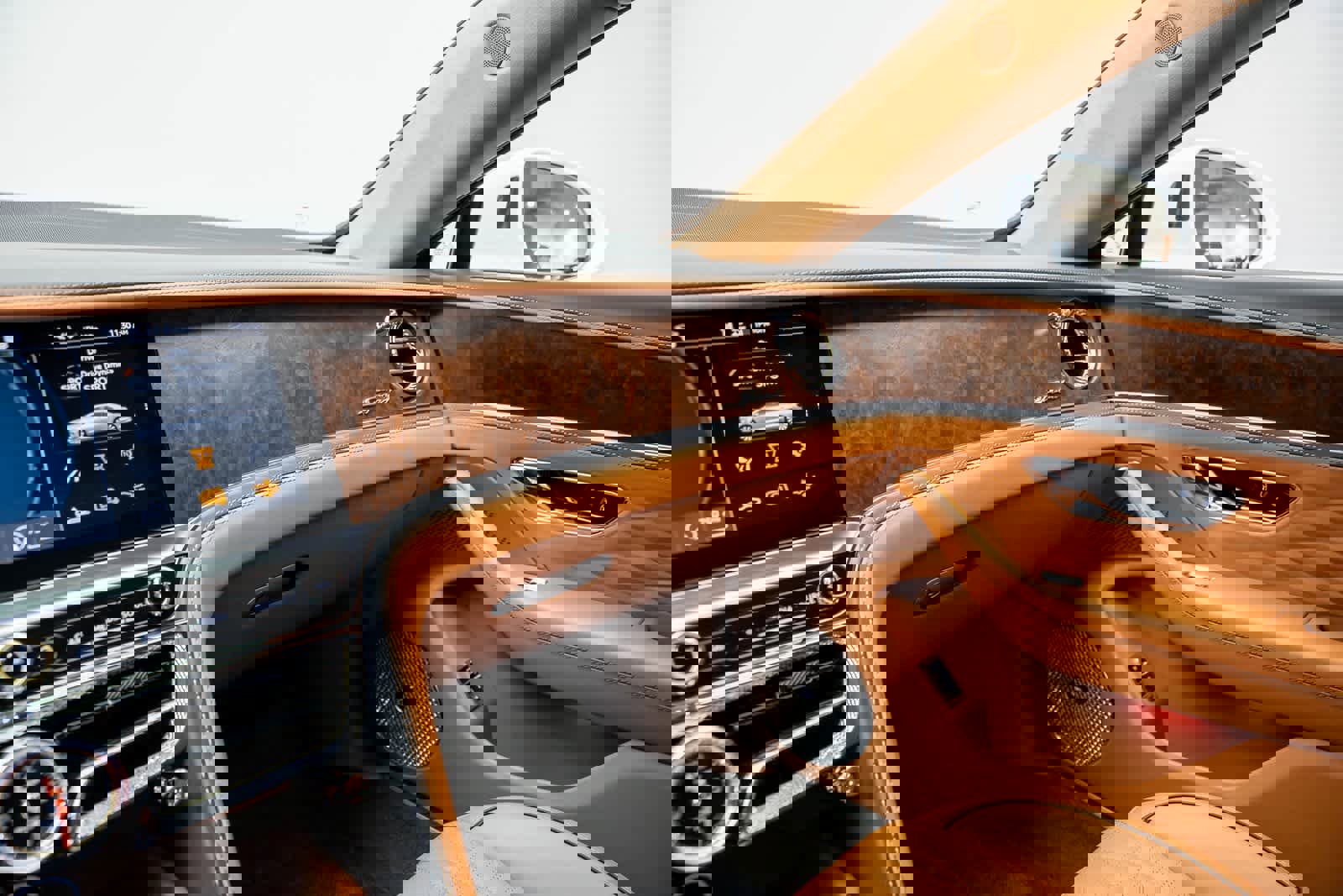 Used 2023 Bentley Flying Spur W12 image 41