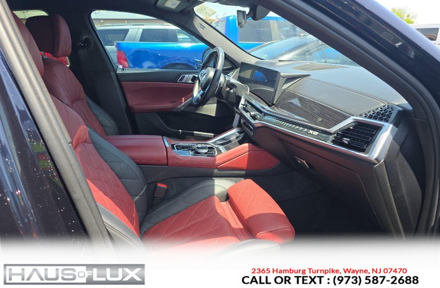 Used 2024 BMW X6 xDrive40i w/ Premium Package AWD/4WD image 5
