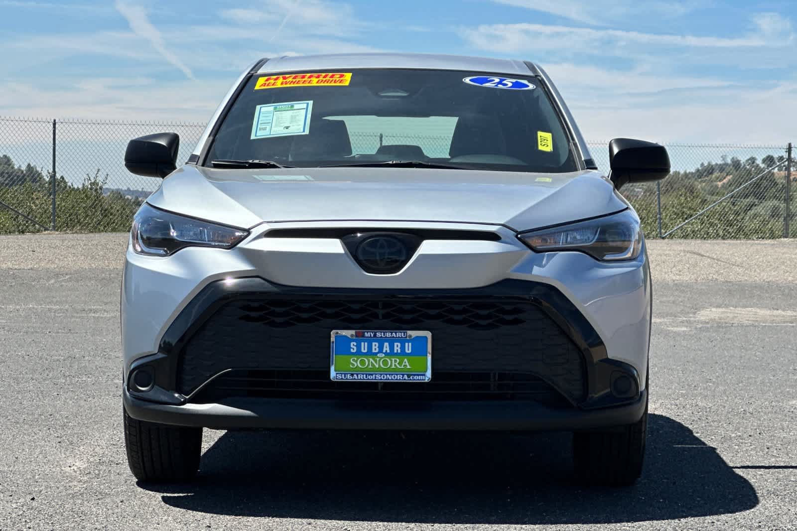 Used 2025 Toyota Corolla Cross AWD Hybrid image 8