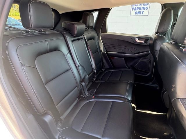 Used 2024 Ford Escape Platinum image 28