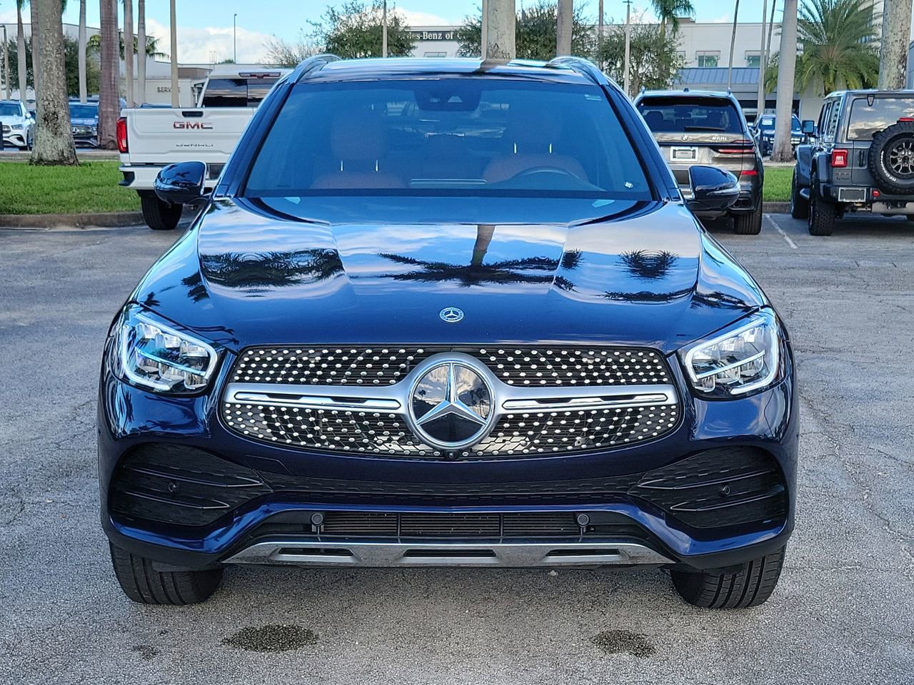 Used 2022 Mercedes-Benz GLC 300 image 2