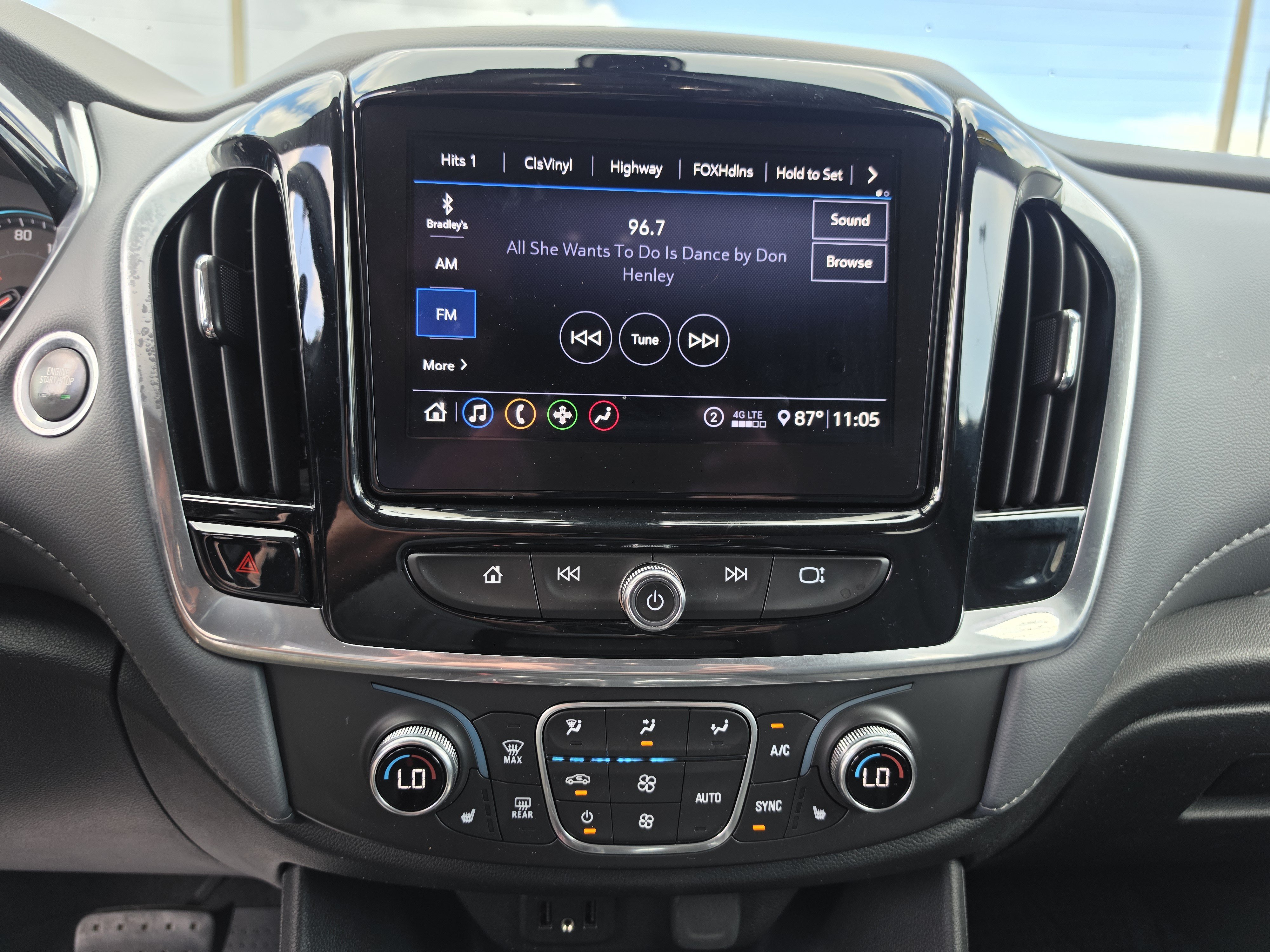 Certified 2020 Chevrolet Traverse LT w/ LPO, Floor Liner Package AWD/4WD image 28