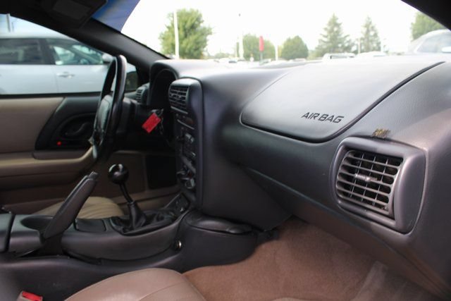 Used 1998 Chevrolet Camaro Z28 w/ Sport Appearance Pkg RWD image 26
