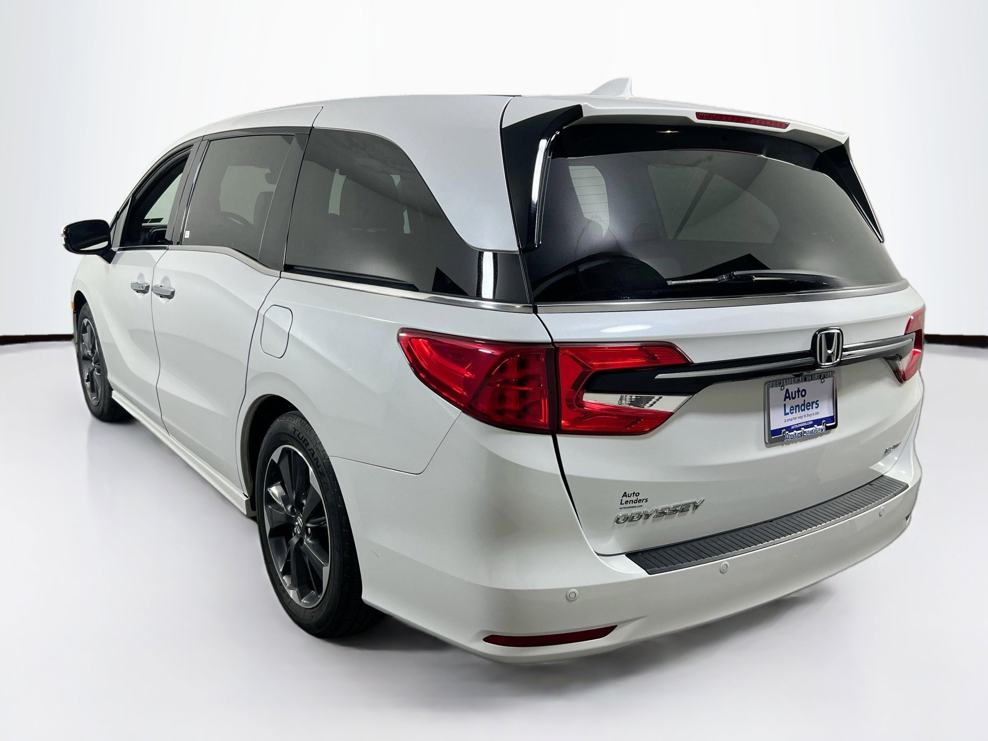 Used 2023 Honda Odyssey Elite image 7